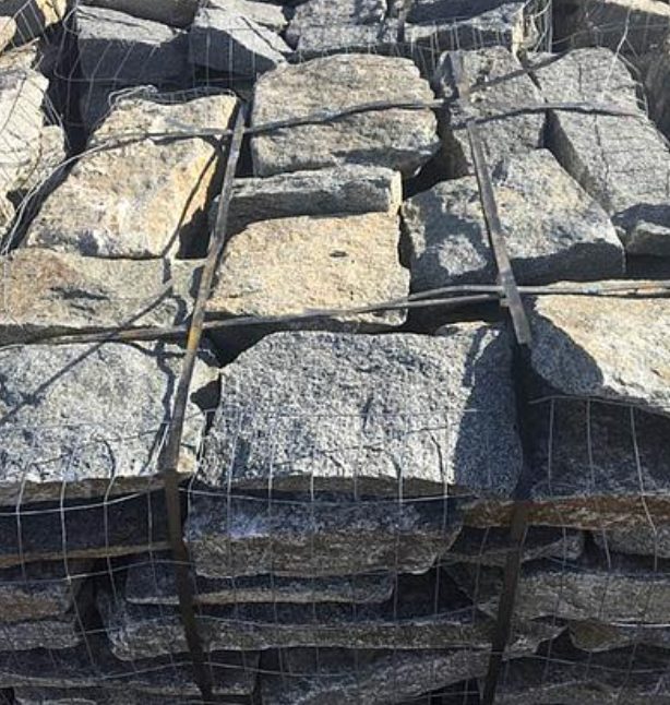 Mtn Ash Granite S&R Full natural stone — Full Veneer