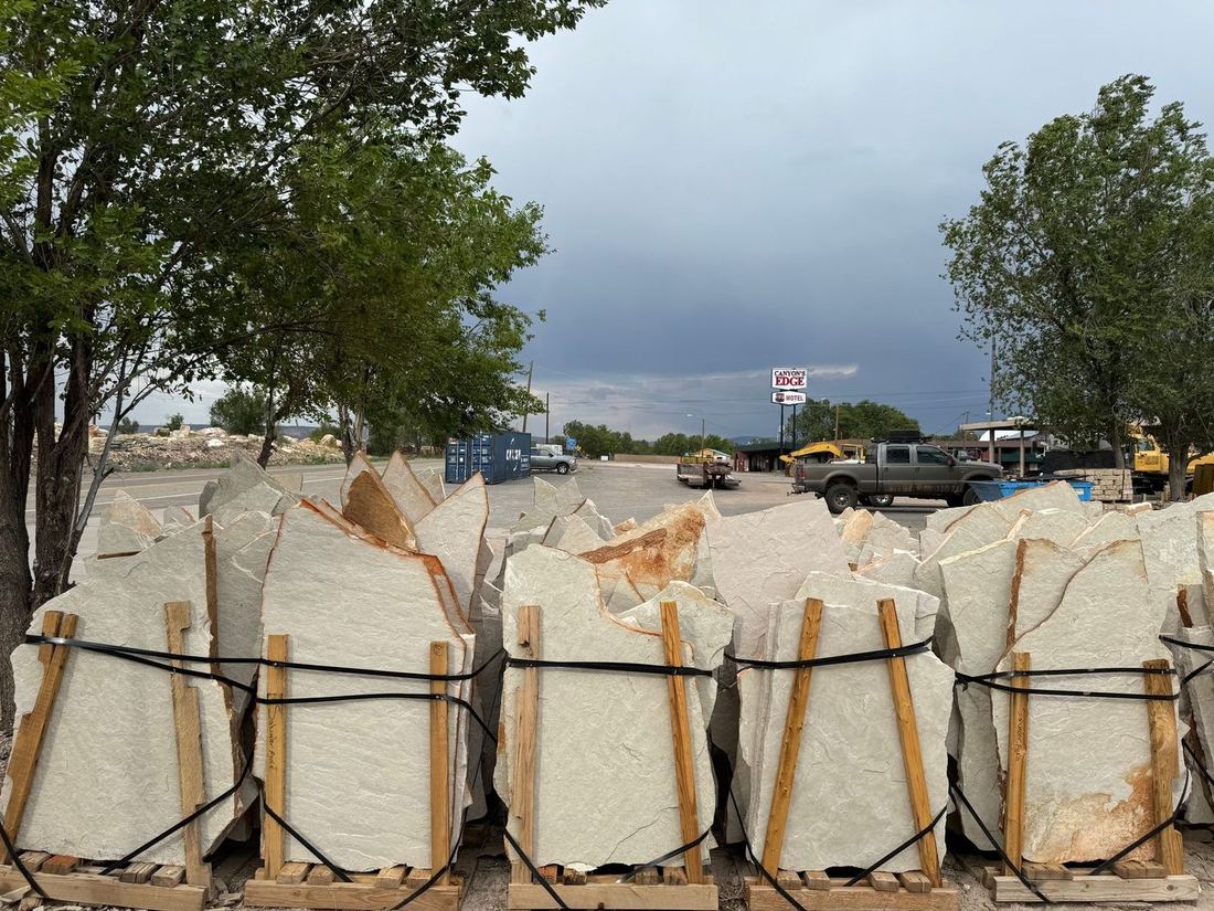 White Mountain Flagstone — photo 1
