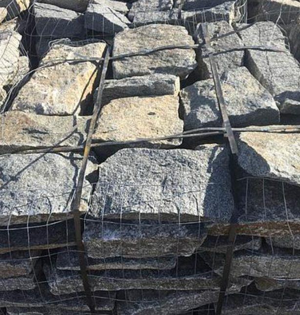Mtn Ash Granite S&R Full natural stone — Full Veneer